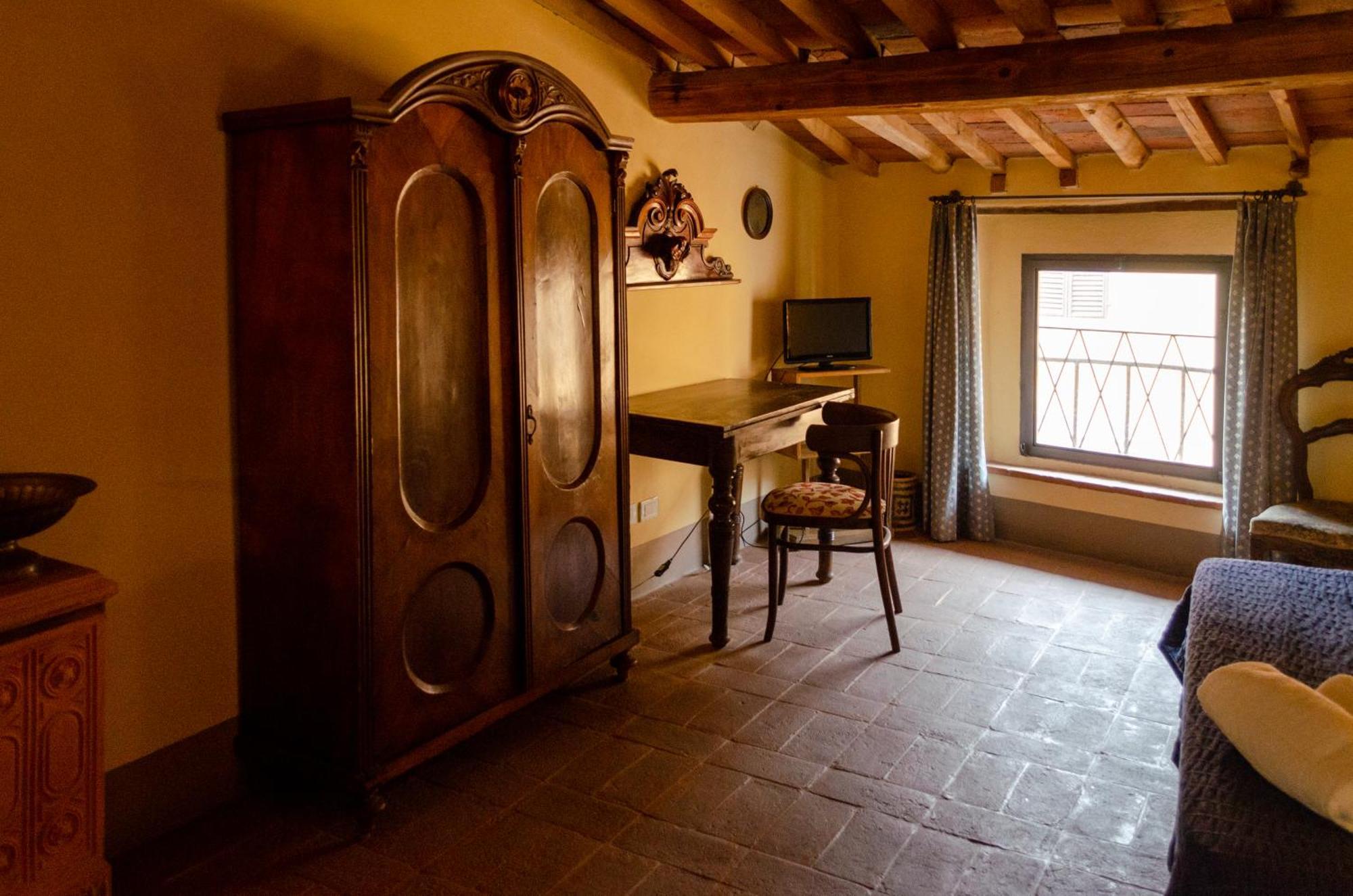 Antica Dimora Leones Bed & Breakfast 3*